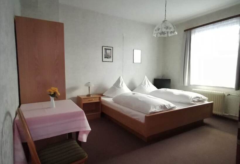 Отель Restaurant Lahnhof