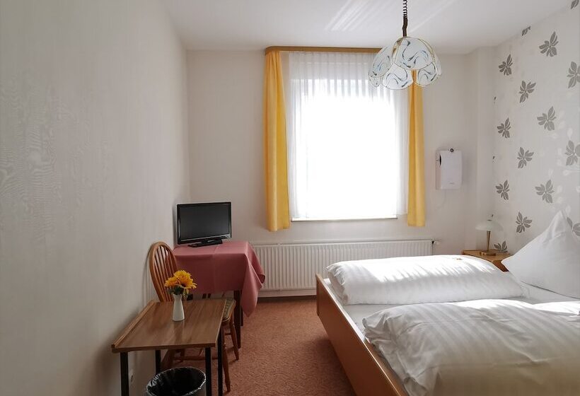 Отель Restaurant Lahnhof