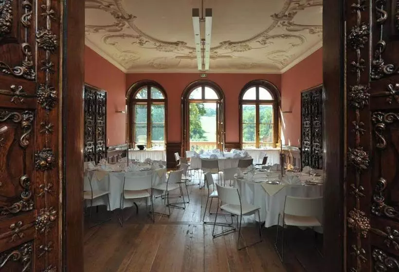 Hotelli Schloss Ettersburg Weimar