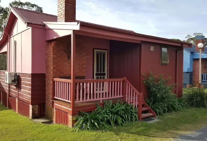 Lake Conjola Waterfront Holiday Park