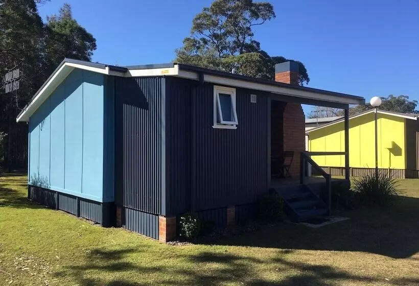 Lake Conjola Waterfront Holiday Park