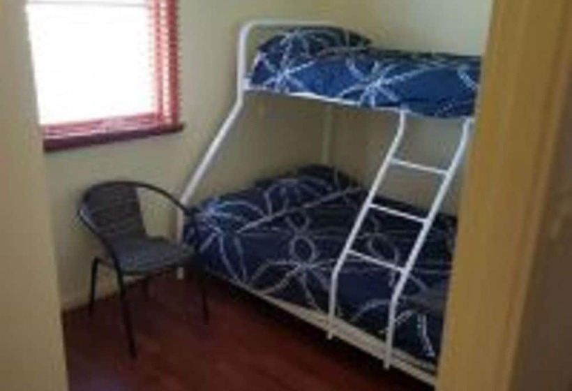 Lake Conjola Waterfront Holiday Park