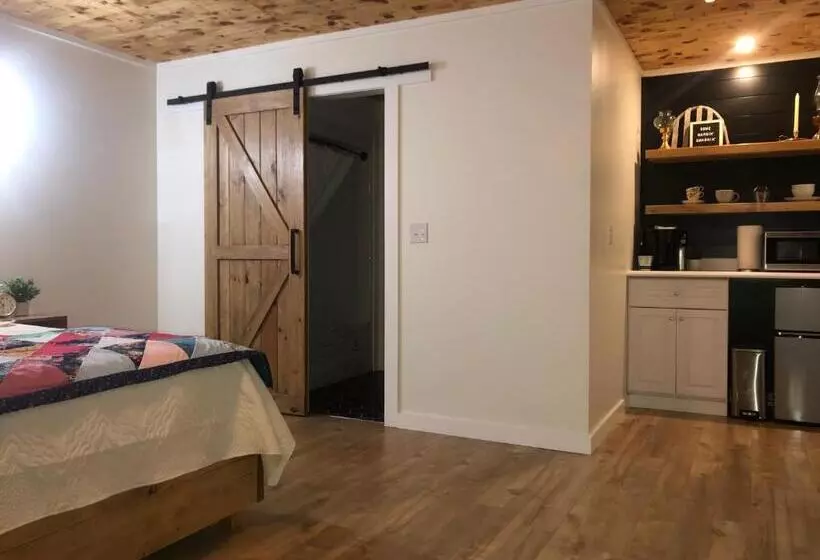 Motelli Raleigh Rooms & Taylor S Crafts