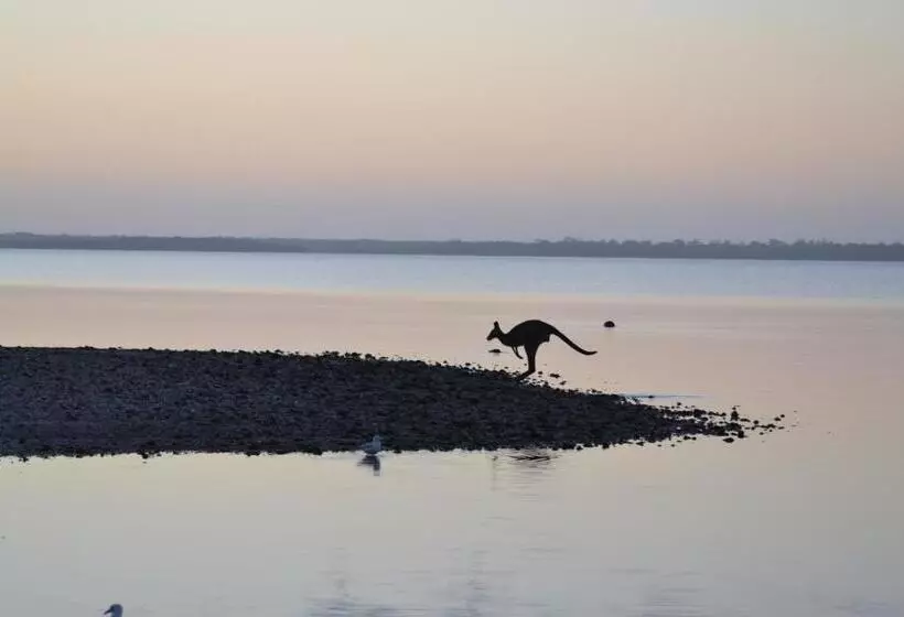 Motelli The Abbey Raymond Island