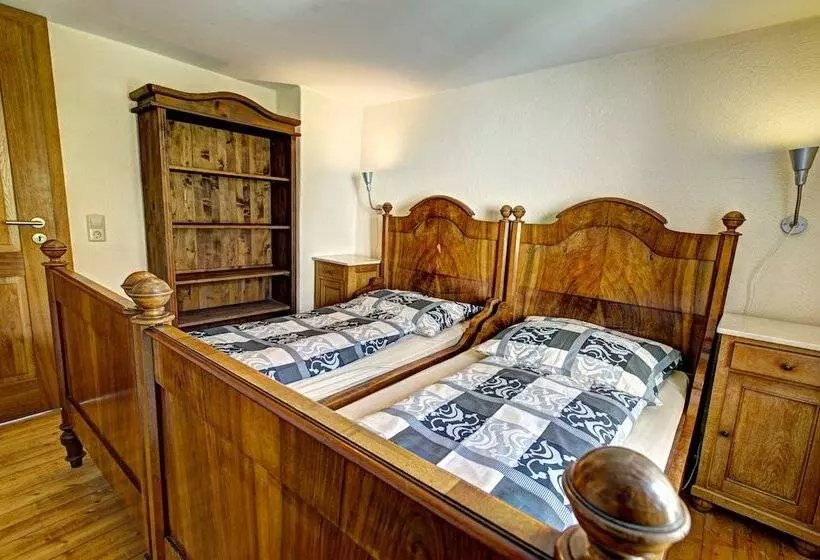 Nengshof   Haus Königskerze