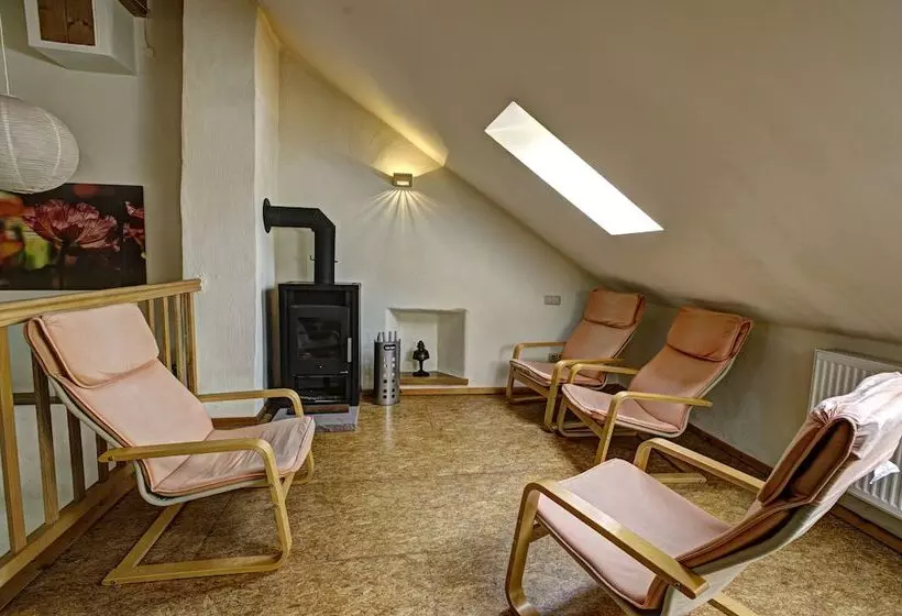 Nengshof   Haus Königskerze