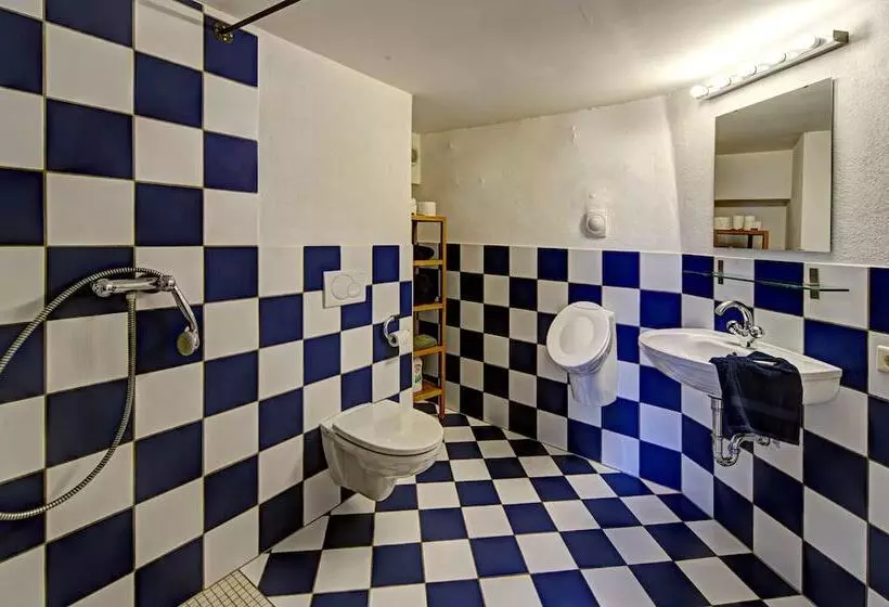 Nengshof   Haus Königskerze