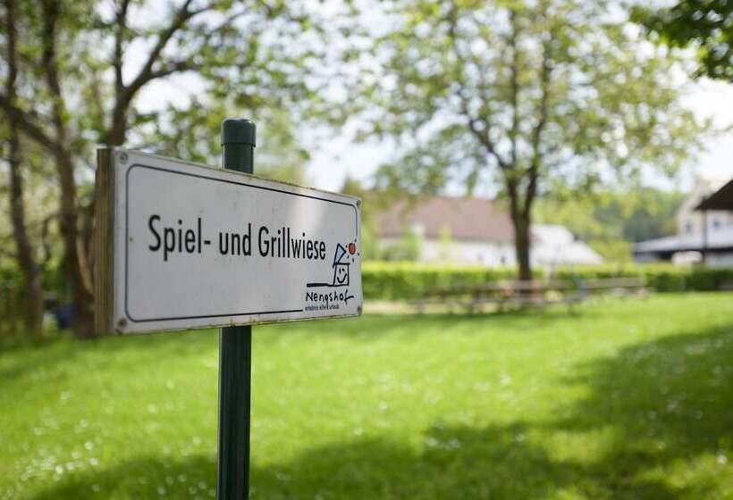 Nengshof   Haus Königskerze