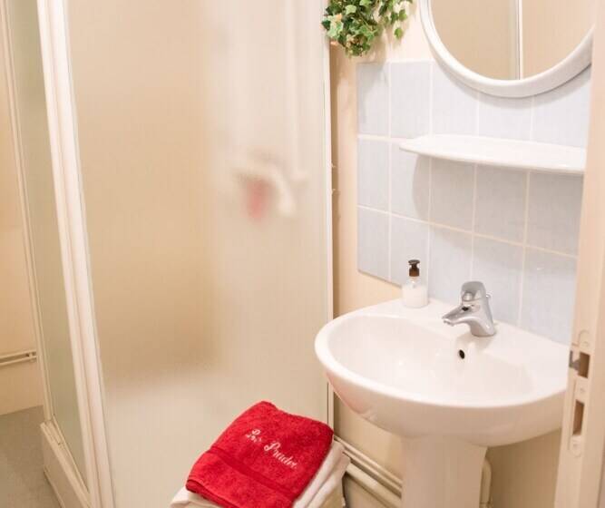 ペンション Le Pradel Chambres D Hôtes