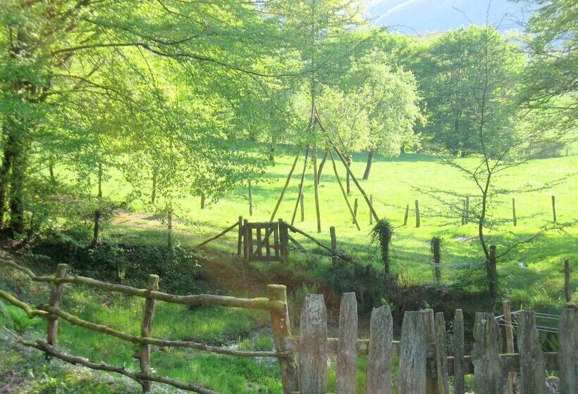 ペンション Le Pradel Chambres D Hôtes