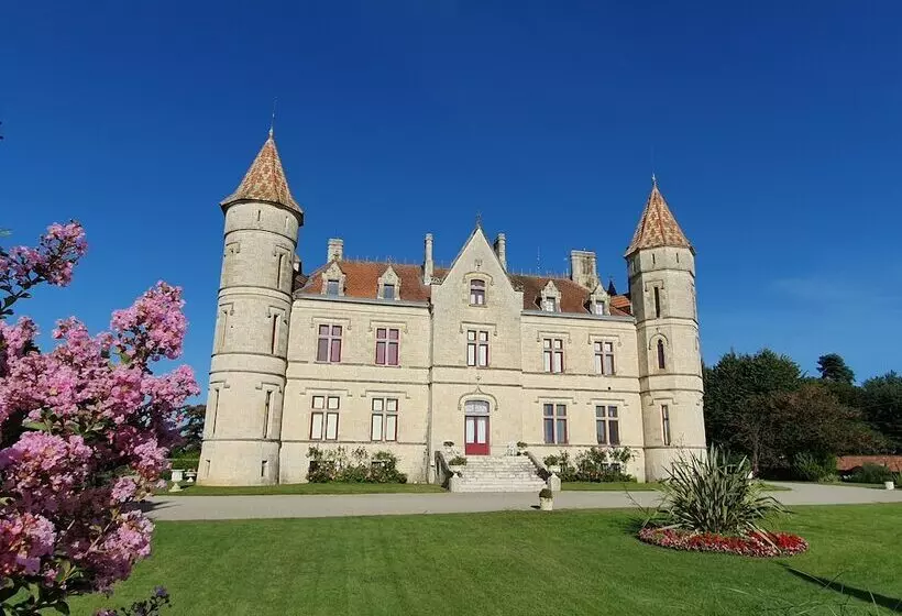 ペンション Château Moncassin