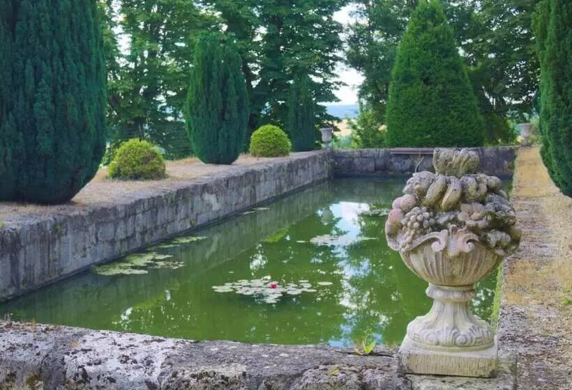 ペンション Château Moncassin