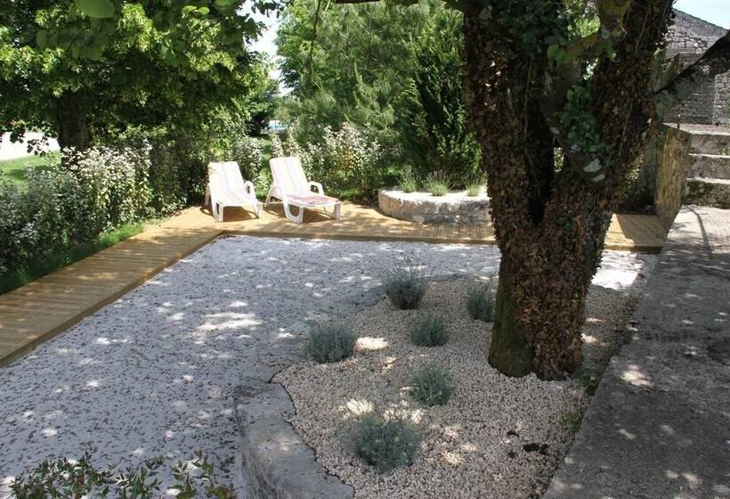 Пансион Château Moncassin