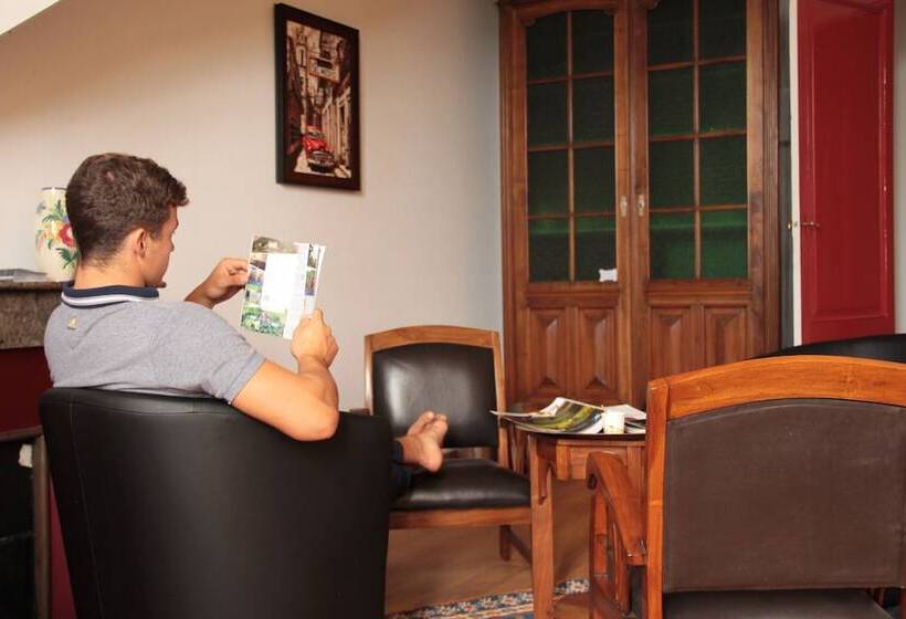 Пансион Château Moncassin