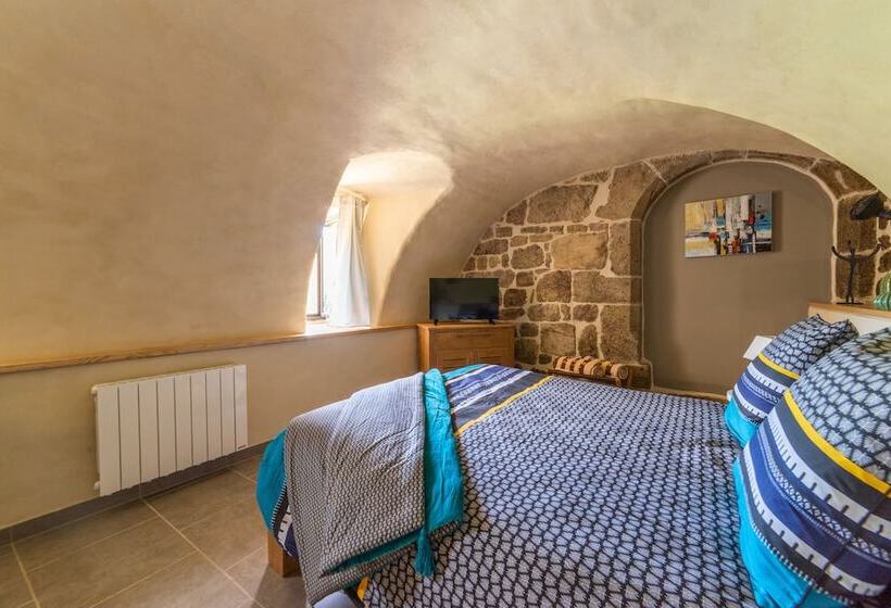 פנסיון La Calade