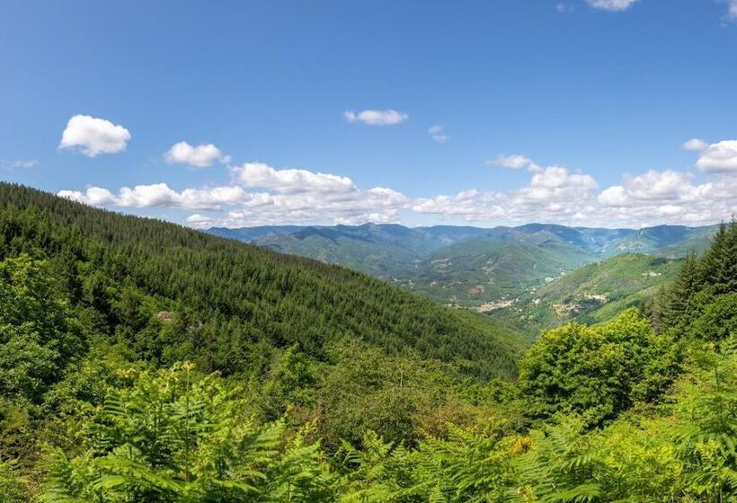 פנסיון La Calade