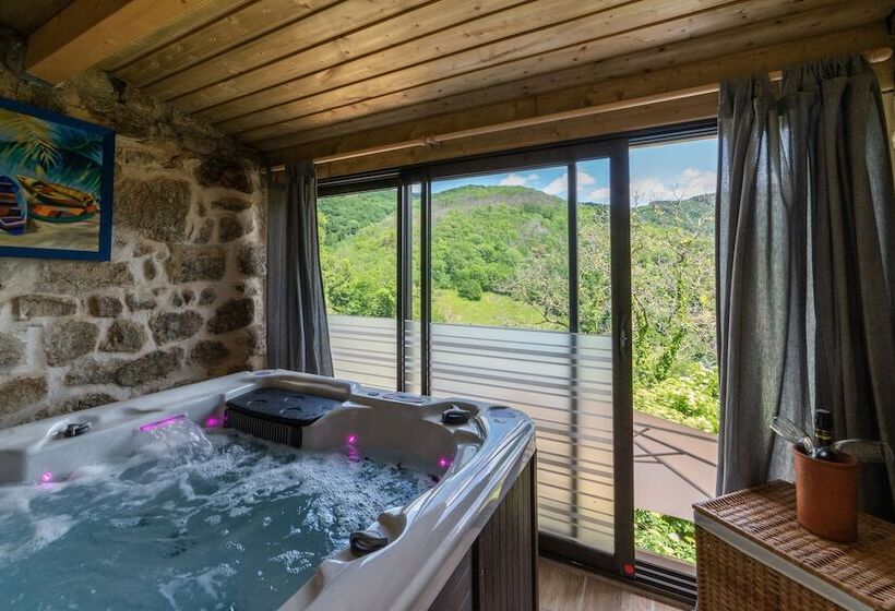 פנסיון La Calade