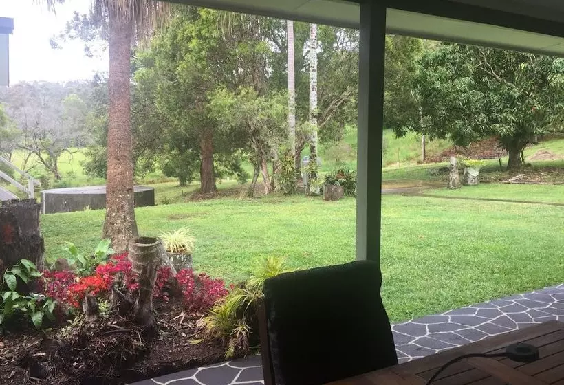 Majatalo The Lodge Mapleton Falls