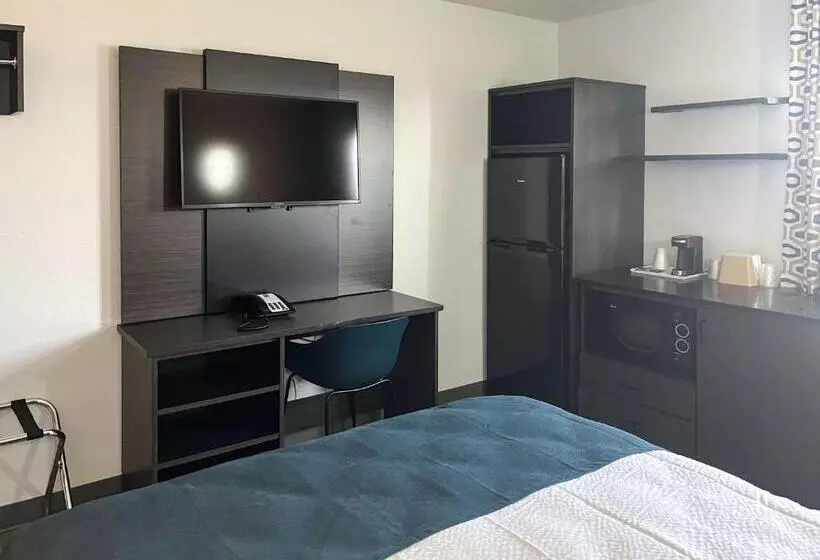 Отель Studio 6 Suites Delano, Ca