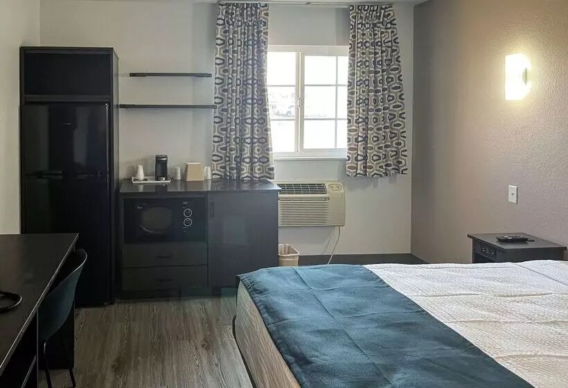 Отель Studio 6 Suites Delano, Ca