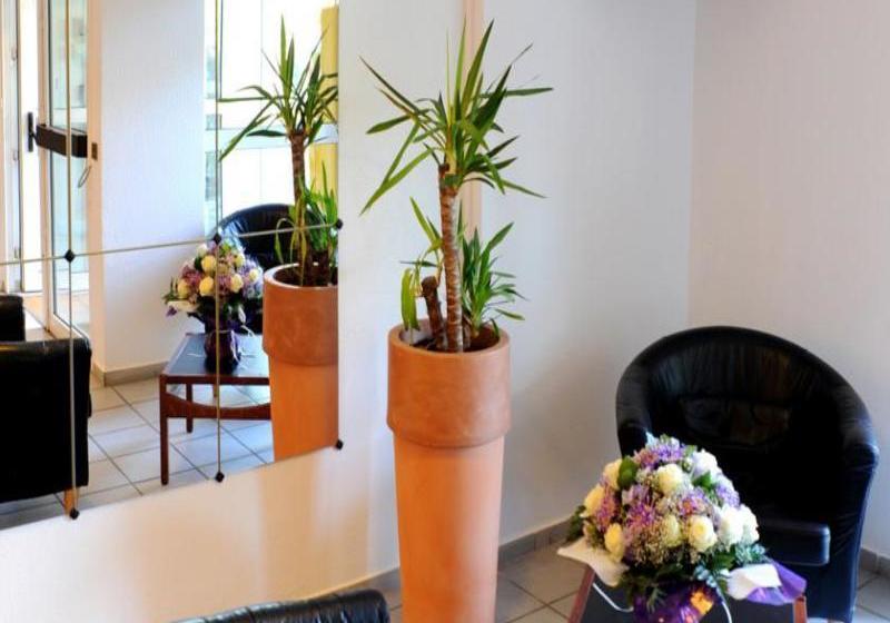 Hotel Balladins Aulnay Garonor