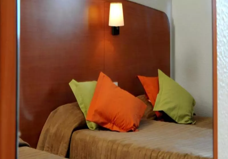 호텔 Balladins Aulnay Garonor