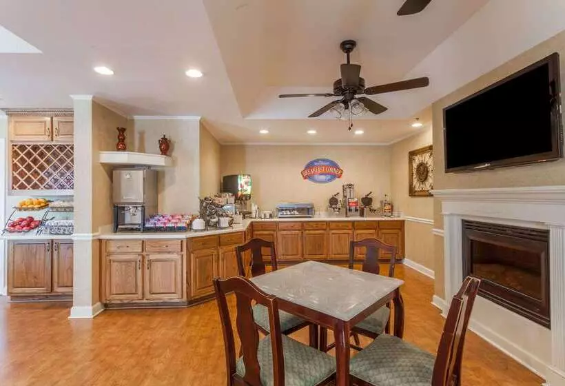 فندق Baymont By Wyndham Columbia Maury