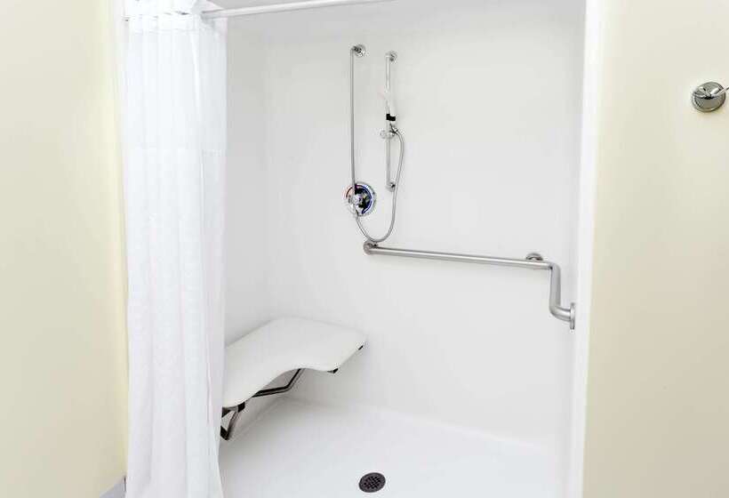 فندق Baymont By Wyndham Fort Wayne