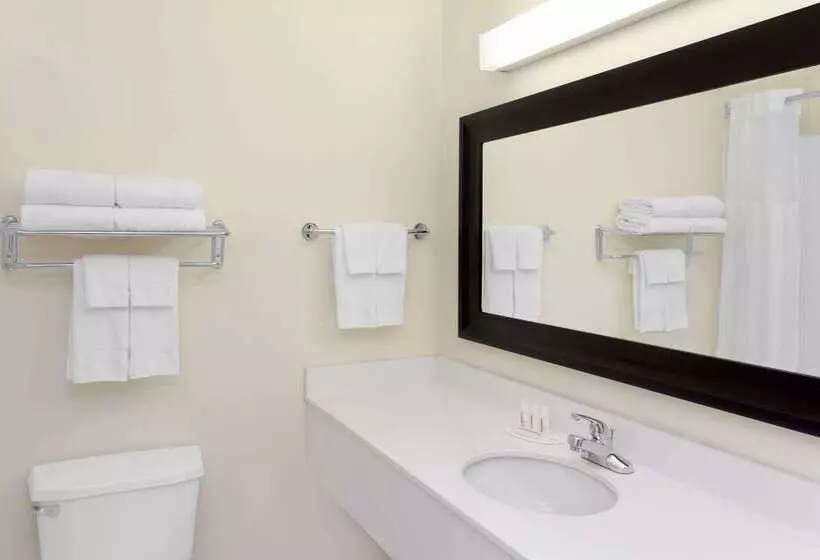 酒店 Baymont By Wyndham Fort Wayne