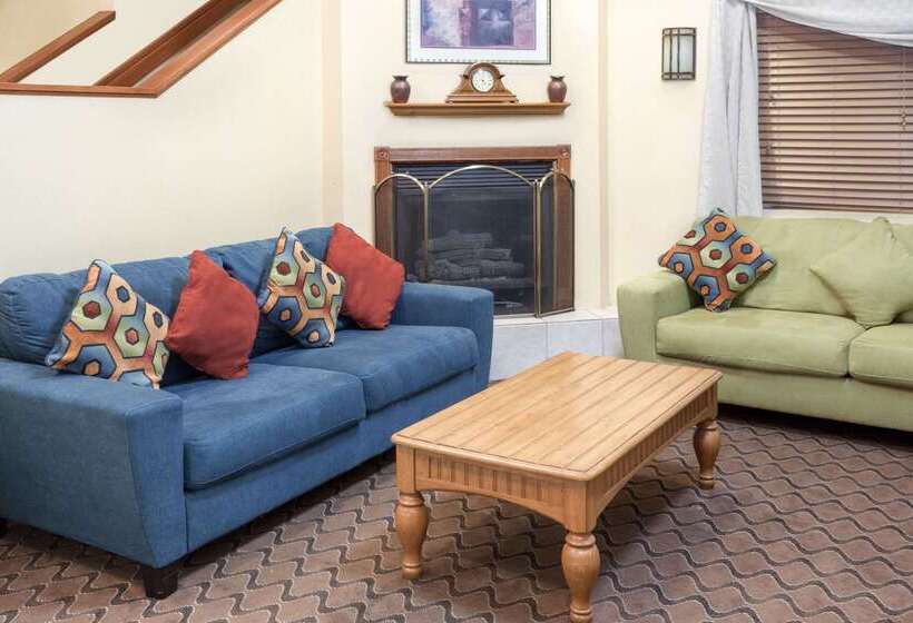 فندق Baymont By Wyndham Fort Wayne