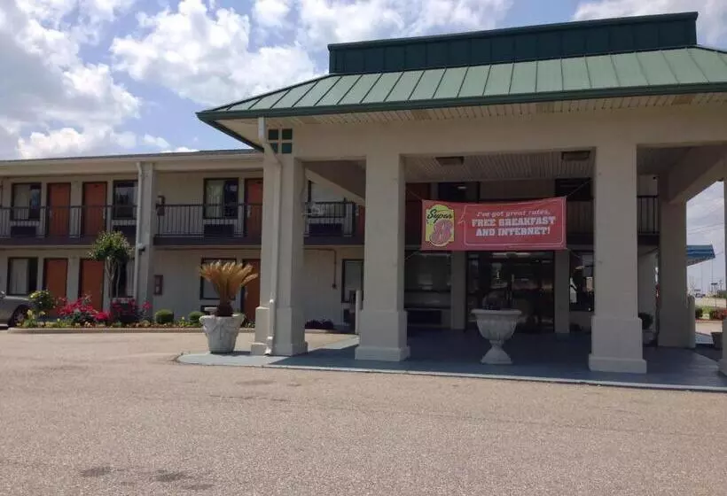 בית מלון כפרי Baymont By Wyndham Troy