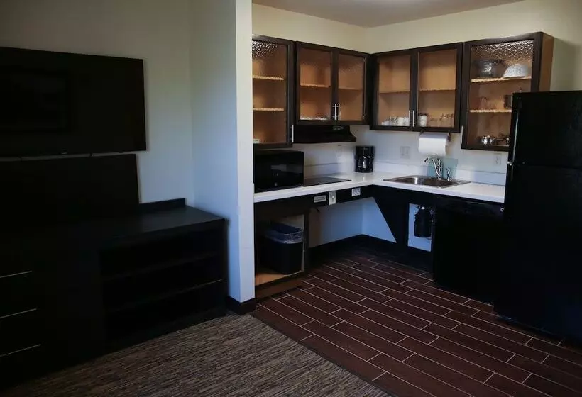 Отель Candlewood Suites   Portland   Scarborough, An Ihg