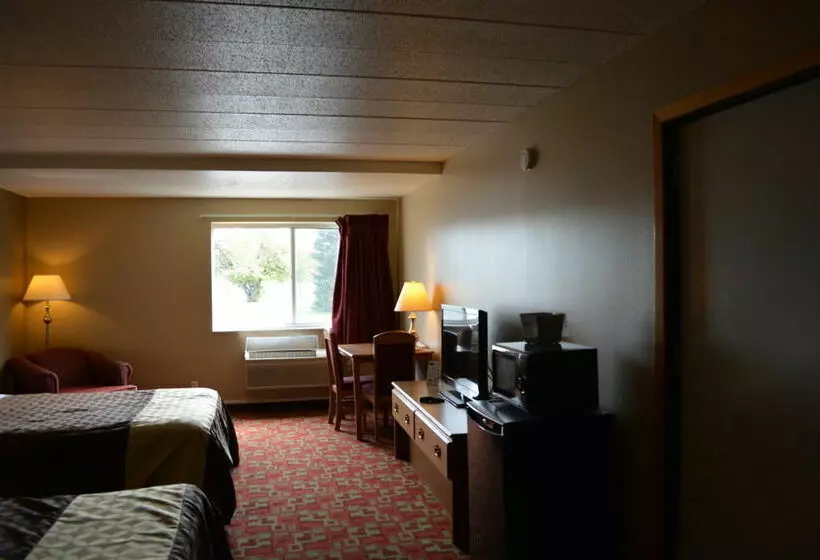هتل Grand Forks Travelodge