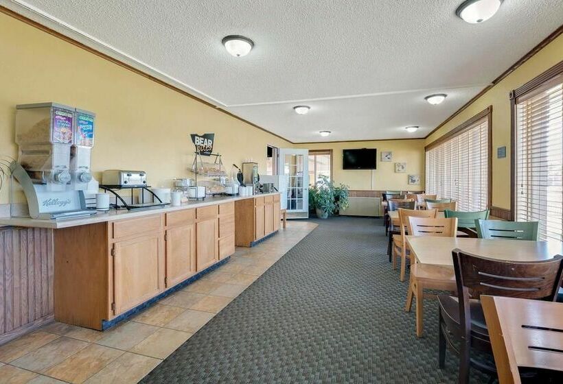 فندق Grand Forks Travelodge