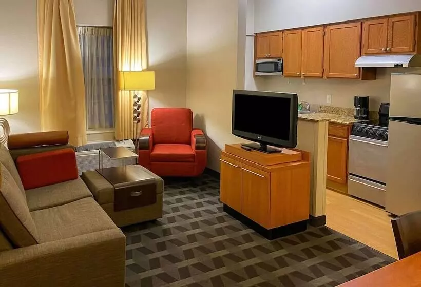 ホテル Mainstay Suites Middleburg Heights Cleveland Airport