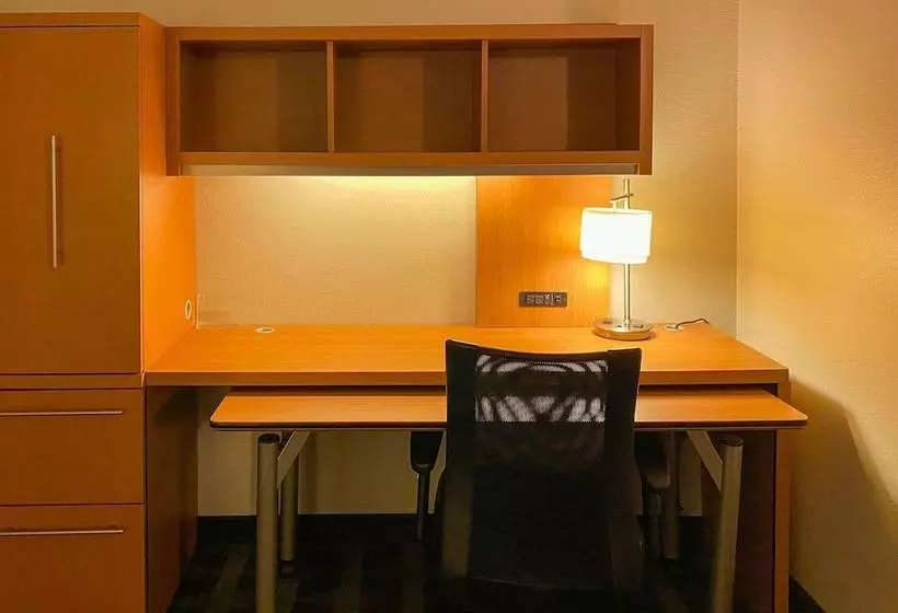 ホテル Mainstay Suites Middleburg Heights Cleveland Airport