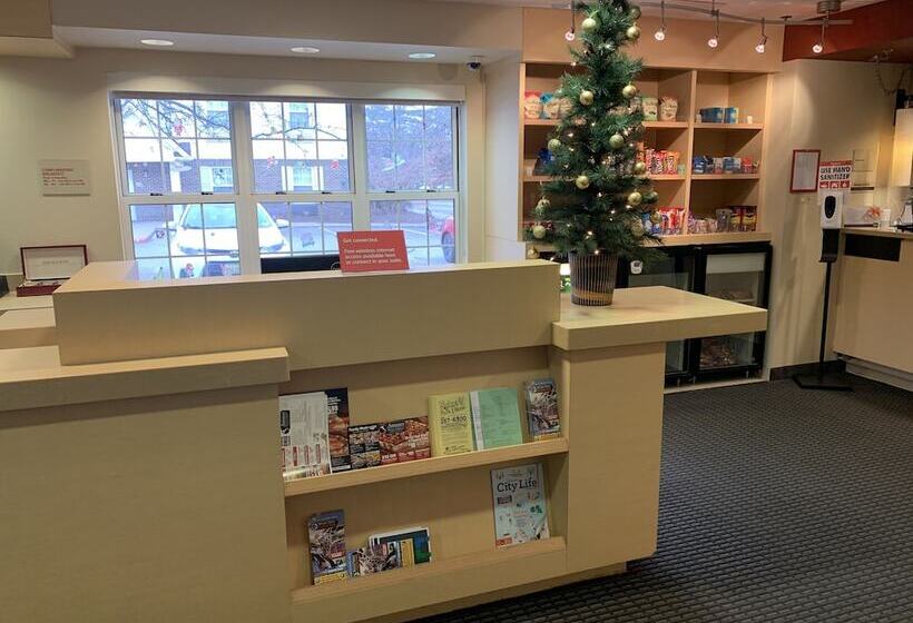 فندق Mainstay Suites Middleburg Heights Cleveland Airport