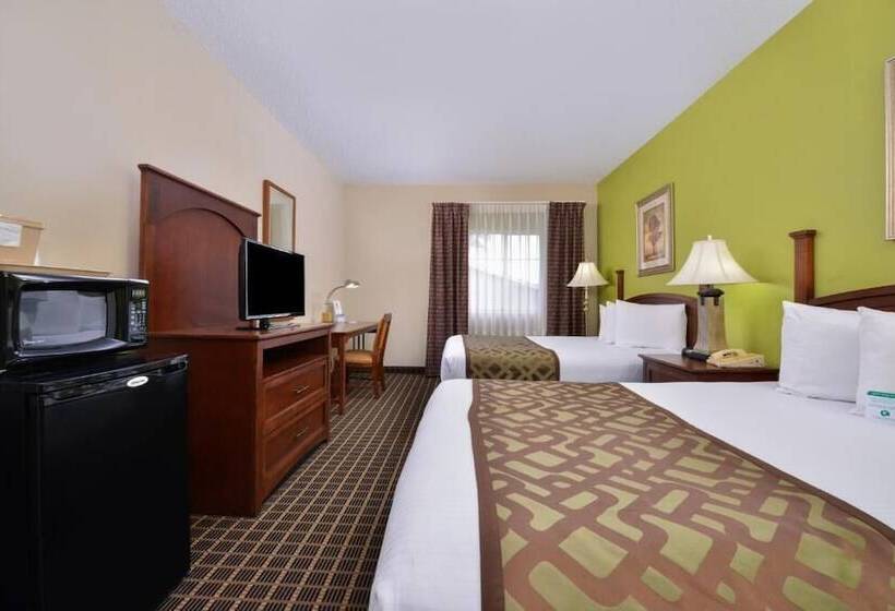 בית מלון כפרי Regency Inn Geneseo Il I80