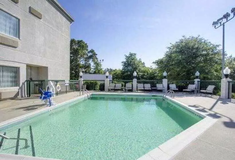 هتل Sleep Inn Garner Clayton