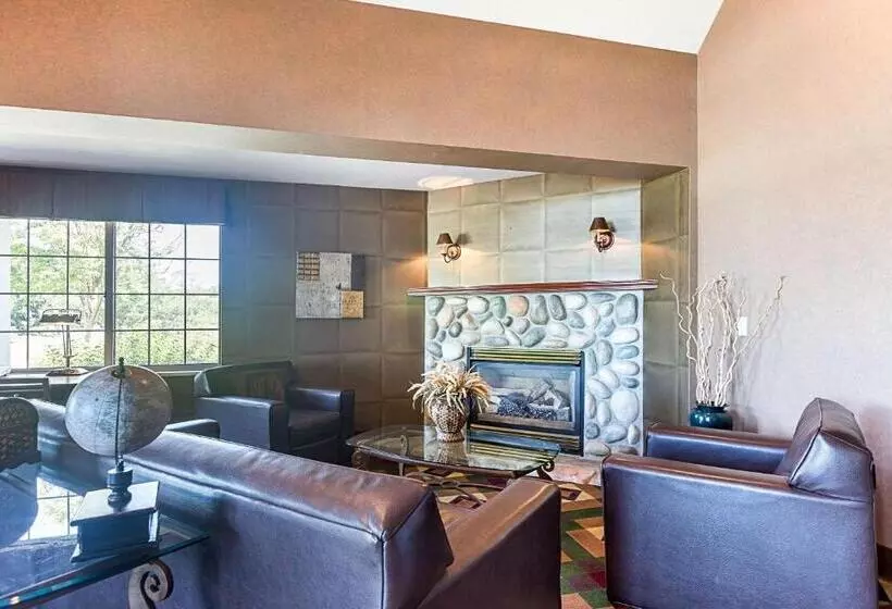 Отель Sleep Inn & Suites Bay View Acme   Traverse City