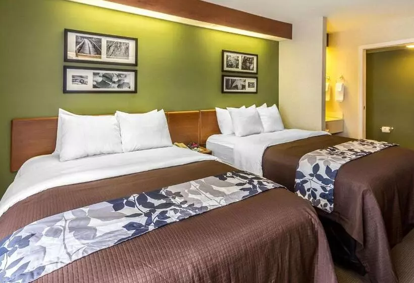 Отель Sleep Inn & Suites Bay View Acme   Traverse City