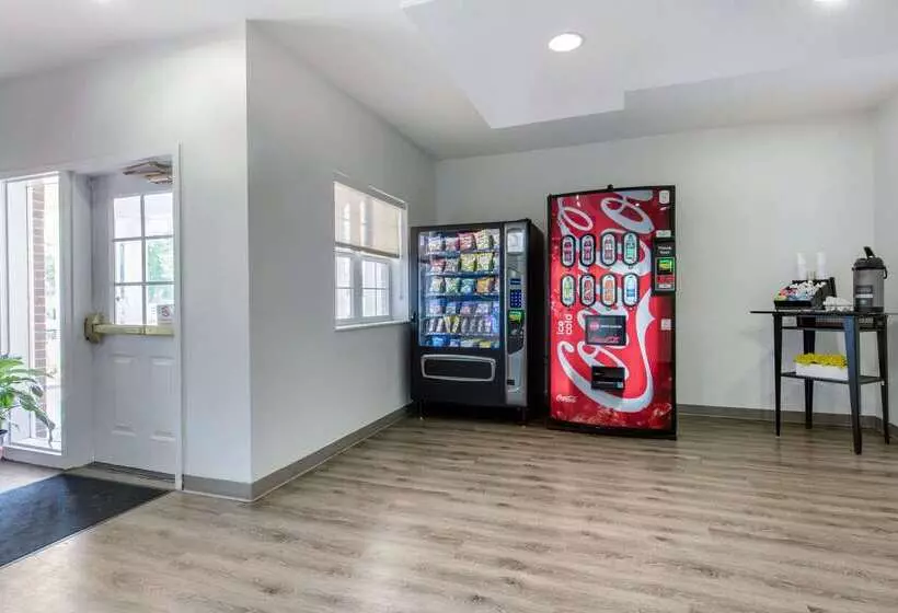 ホテル Suburban Studios Birmingham Homewood I65