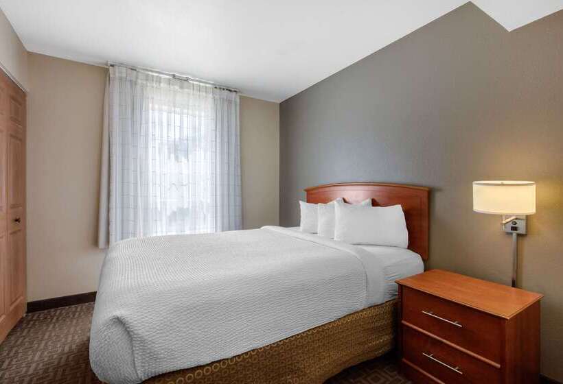 Отель Suburban Studios Birmingham Homewood I65