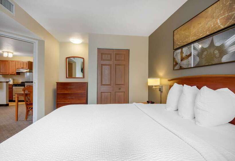 Отель Suburban Studios Birmingham Homewood I65