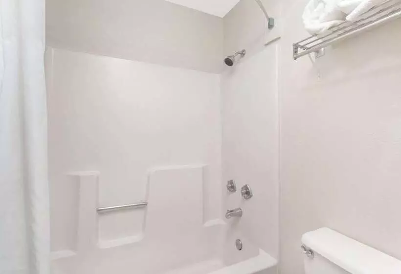 ホテル Super 8 By Wyndham Fredericksburg