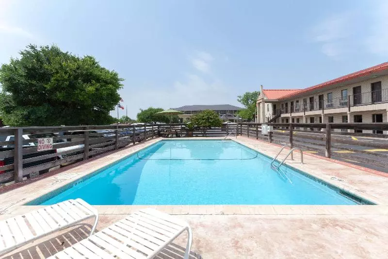 ホテル Super 8 By Wyndham Fredericksburg