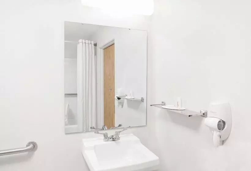 酒店 Super 8 By Wyndham Gas City Marion Area