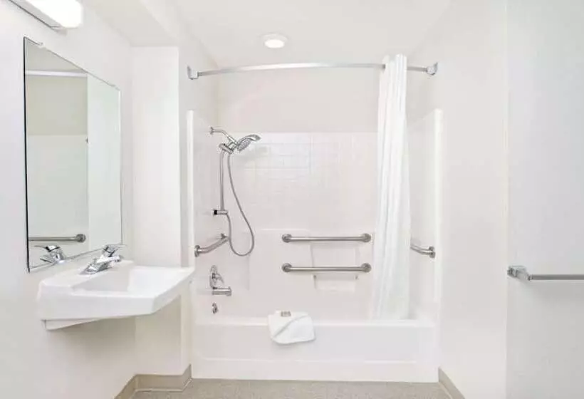 Отель Surestay By Best Western Sacramento South Natomas