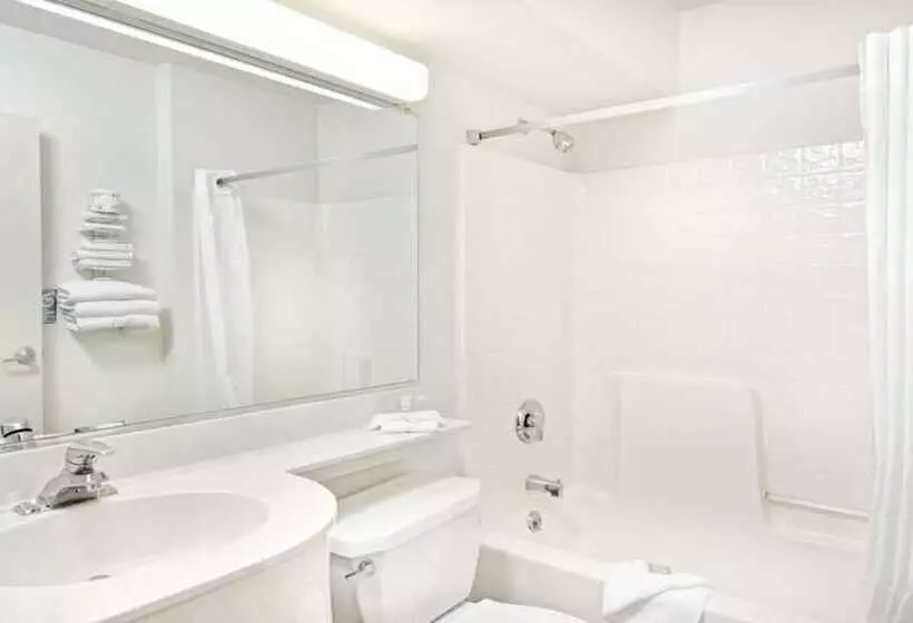 Отель Surestay By Best Western Sacramento South Natomas