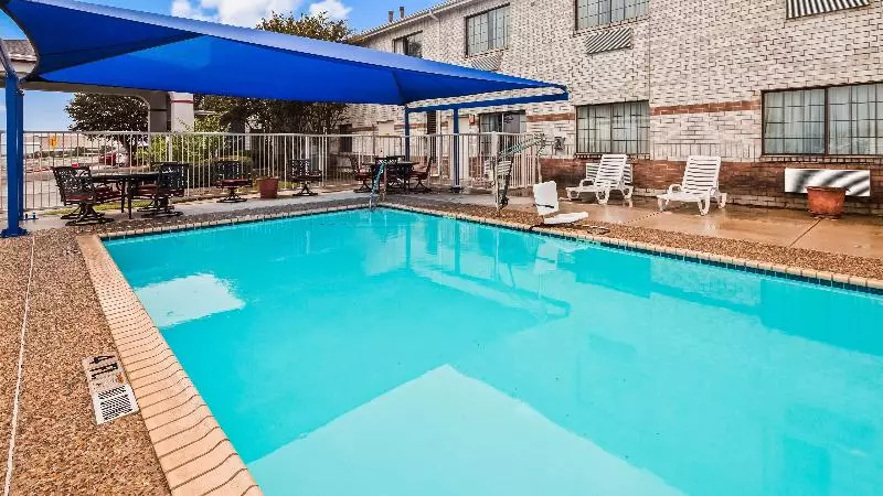 Surestay Plus Hotel By Best Western San Antonio North 281 N